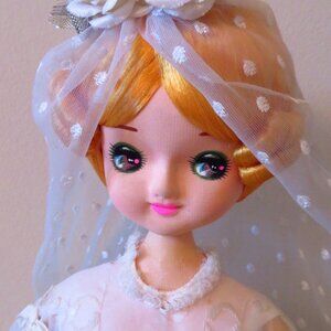 Vintage 1970s Bradley Big Eyes Doll Blonde bride music box 19" made in Korea